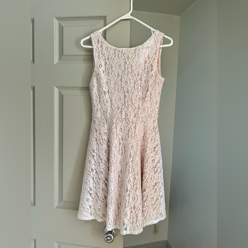 Lovely wedding guest dress!